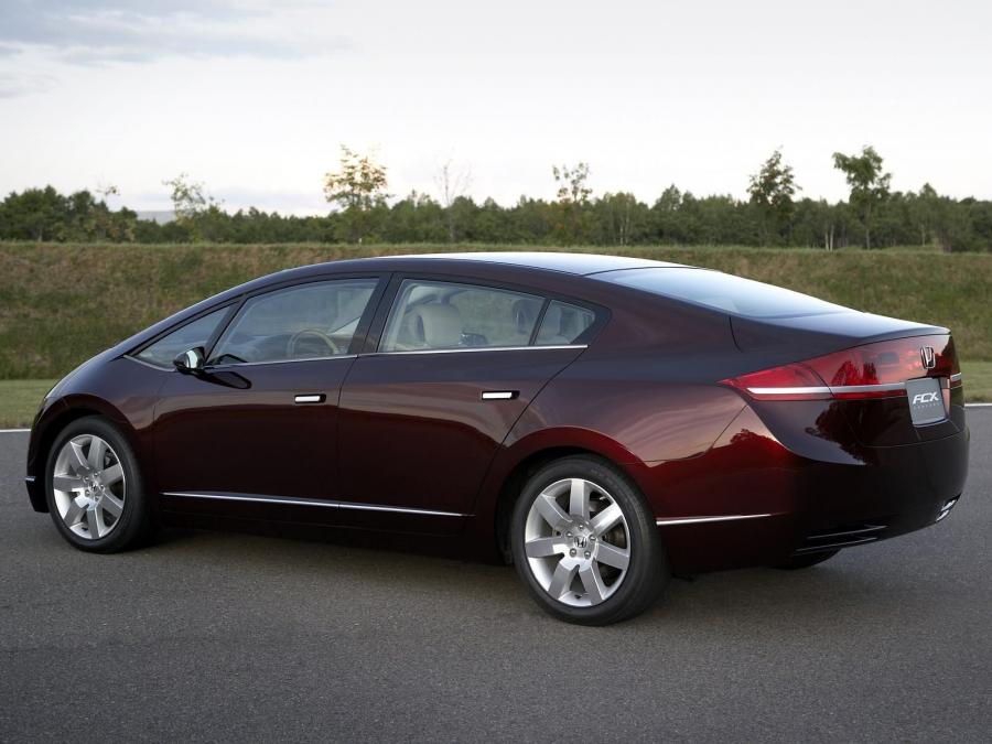  Honda FCX Concept 2005 года  (фото 8 из 43)